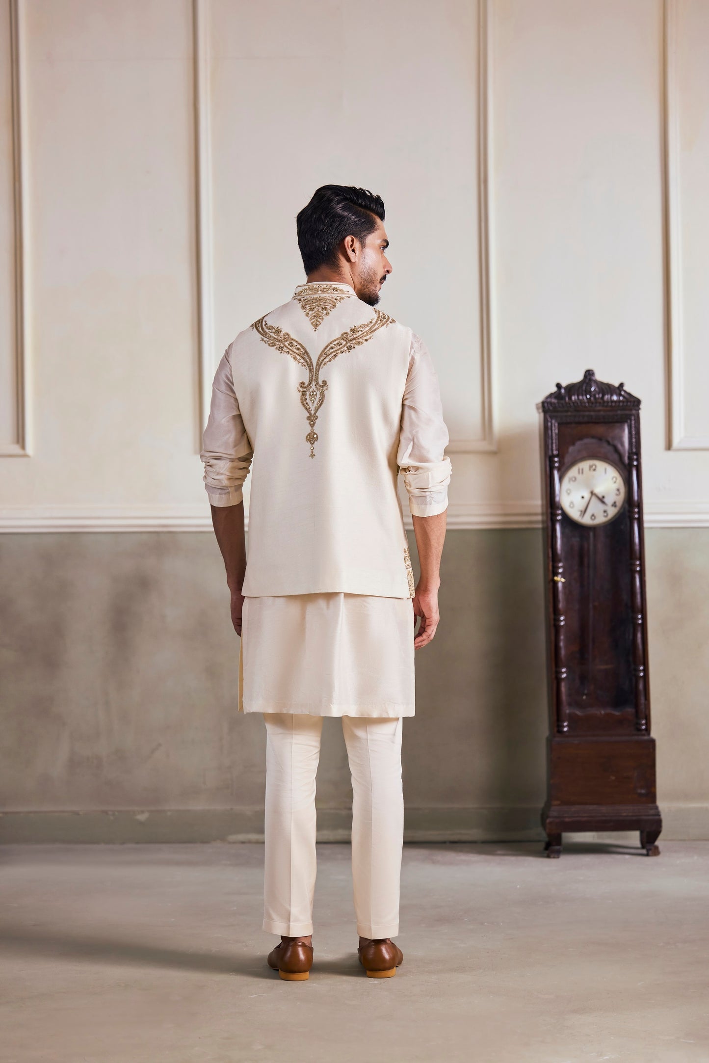 Charlie White Bundi Set