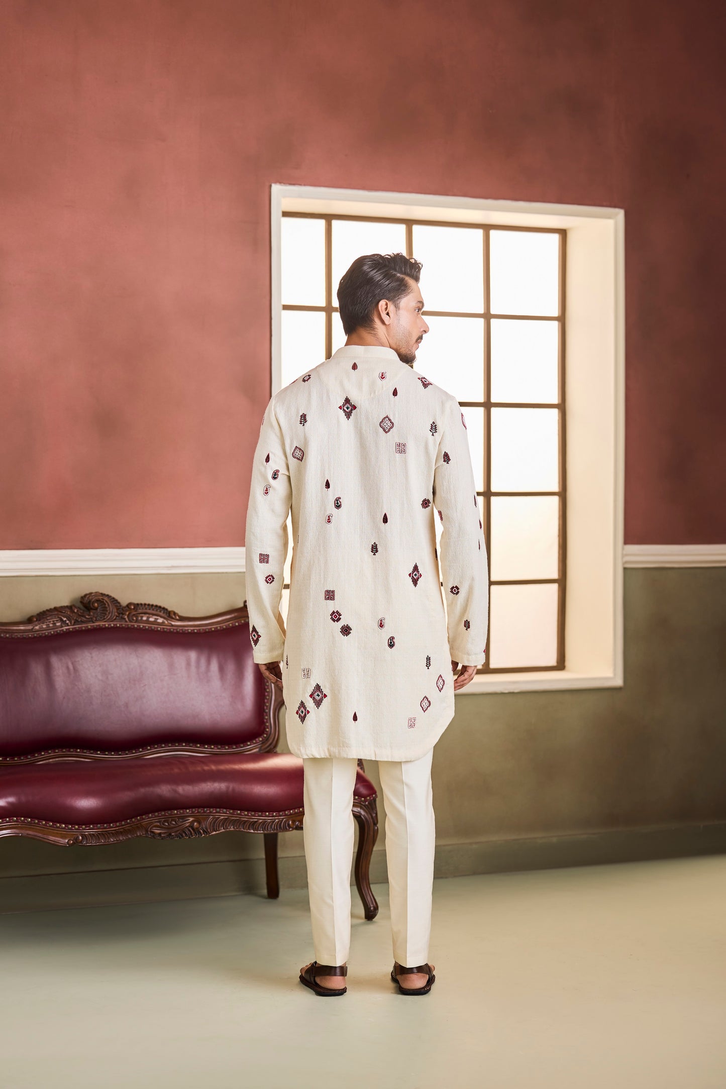 Cream Long Coat Kurta With Scattered Motifs