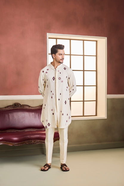 Cream Long Coat Kurta With Scattered Motifs