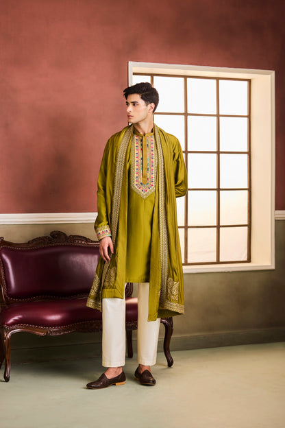 Iraan Kurta Set